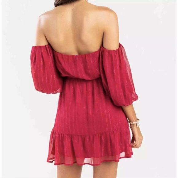 NWT Francesca’s Off The Shoulder Red Wine Shimmer Mini Ruffle Dress Size Medium - Picture 2 of 16
